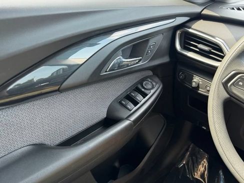 Certified 2023 Chevrolet TrailBlazer LT AWD/4WD image 34