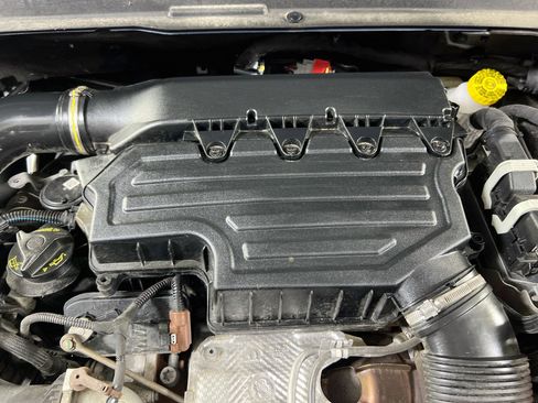 Used 2023 Jeep Renegade Altitude w/ Convenience Group I AWD/4WD image 28