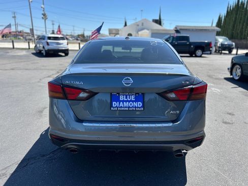 Used 2020 Nissan Altima 2.5 SR AWD/4WD image 5