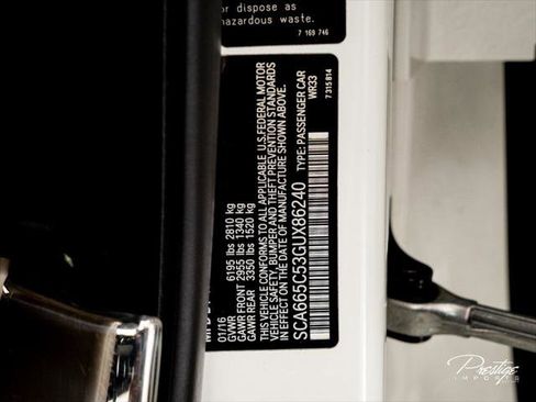 Used 2016 Rolls-Royce Wraith RWD image 26