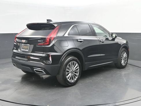 Used 2024 Cadillac XT4 Premium Luxury FWD image 7