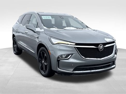 Used 2023 Buick Enclave Essence w/ Experience Buick Package image 4