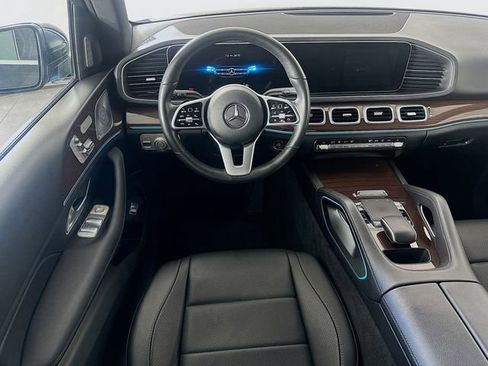 Used 2020 Mercedes-Benz GLE 350 4MATIC image 4