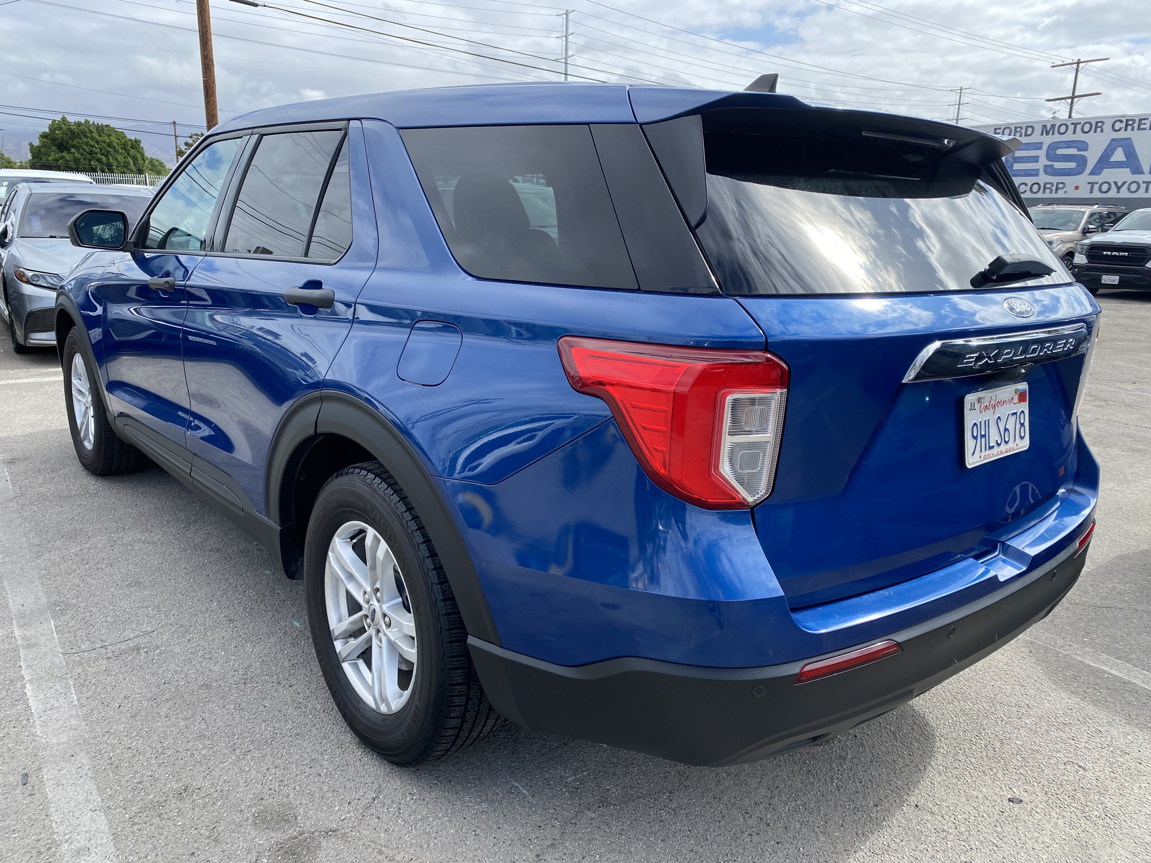 Used 2023 Ford Explorer 2WD image 14