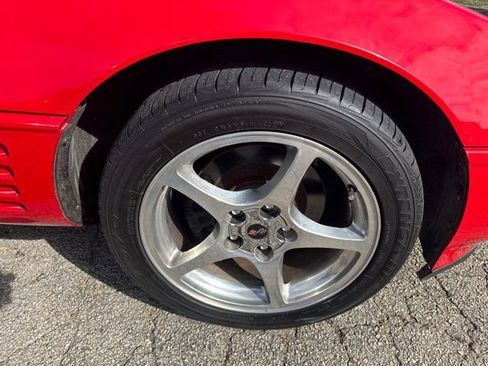 Used 1991 Chevrolet Corvette Convertible image 31