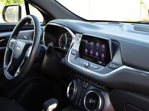 Used 2022 Chevrolet Blazer LT FWD image 35