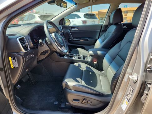 Used 2021 Kia Sportage EX FWD image 11