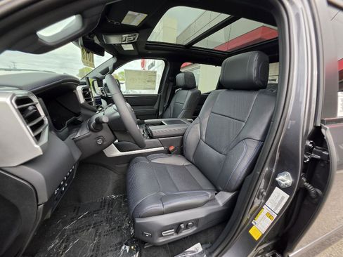 New 2025 Toyota Tundra Platinum AWD/4WD image 11