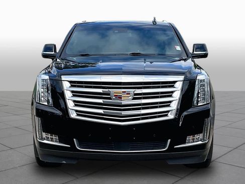 Used 2018 Cadillac Escalade ESV Platinum AWD/4WD image 4