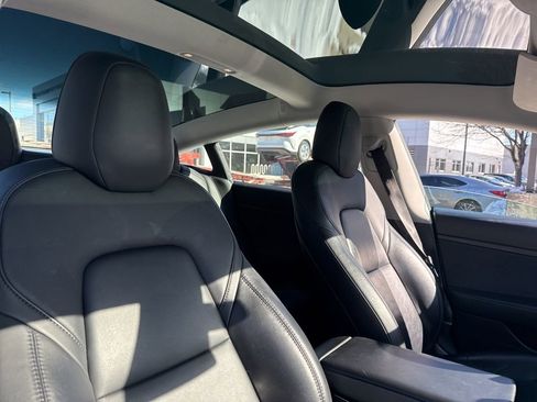 Used 2020 Tesla Model 3 image 8