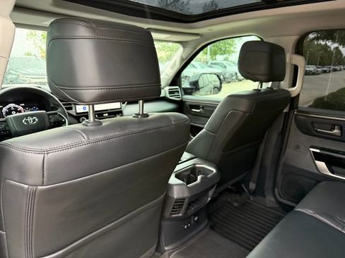 Used 2024 Toyota Tundra Limited AWD/4WD image 23