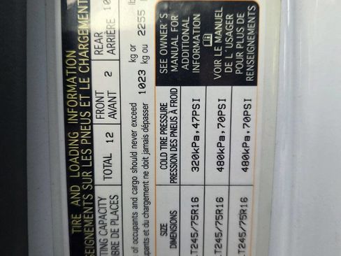 Used 2014 Freightliner Sprinter 2500 image 32