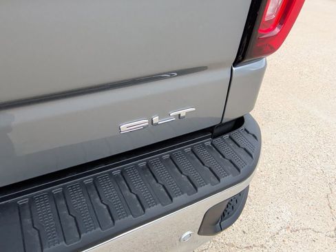 New 2026 GMC Sierra 1500 SLT image 47