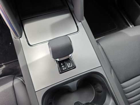 New 2025 Land Rover Discovery Sport S AWD/4WD image 17