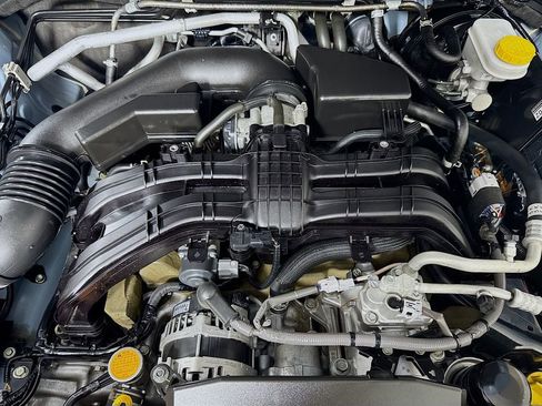 Used 2022 Subaru Crosstrek 2.5i Sport w/ Moonroof Package image 29