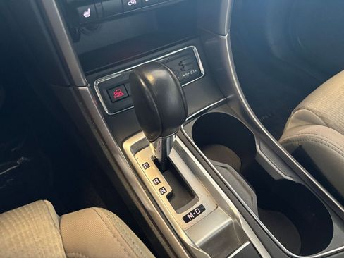 Used 2021 Subaru Ascent Premium w/ Convenience Package image 44