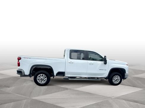 Used 2025 Chevrolet Silverado 2500 LT w/ Convenience Package AWD/4WD image 9