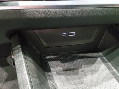 Used 2025 Chevrolet Equinox LT image 29