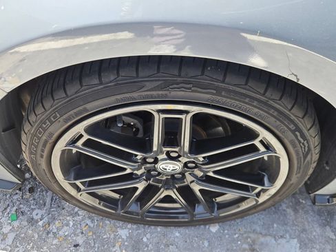 Used 2021 Toyota Corolla SE FWD image 6
