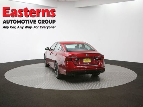 Used 2023 Nissan Altima 2.5 SR w/ SR Premium Package FWD image 35