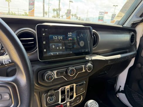 Used 2021 Jeep Wrangler Unlimited Sport AWD/4WD image 19