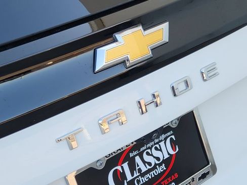 Used 2025 Chevrolet Tahoe LS RWD image 9