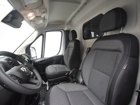 New 2026 RAM ProMaster 2500 w/ Convenience Group FWD image 34