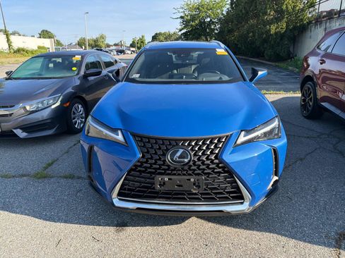 Used 2024 Lexus UX 250h AWD w/ Premium Package image 6