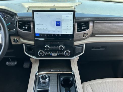 Used 2024 Ford Expedition Max Limited RWD image 18