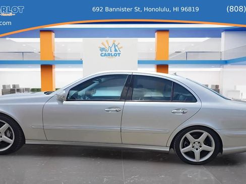 Used 2009 Mercedes-Benz E 350 Sedan image 11