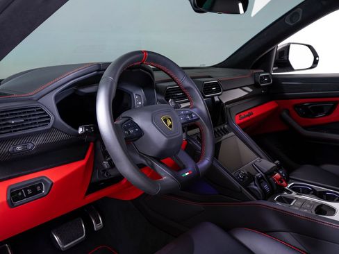 Used 2023 Lamborghini Urus S AWD/4WD image 15