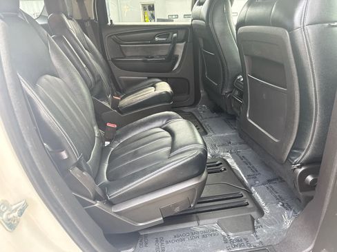 Used 2013 GMC Acadia SLE FWD image 14
