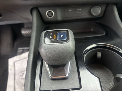 Used 2021 Nissan Rogue SV w/ Premium Package FWD image 13