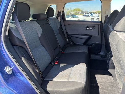 Used 2023 Nissan Rogue SV AWD/4WD image 8