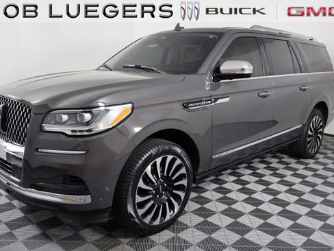 Used 2023 Lincoln Navigator L Black Label image 4