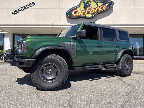 Used 2024 Ford Bronco Everglades AWD/4WD image 15