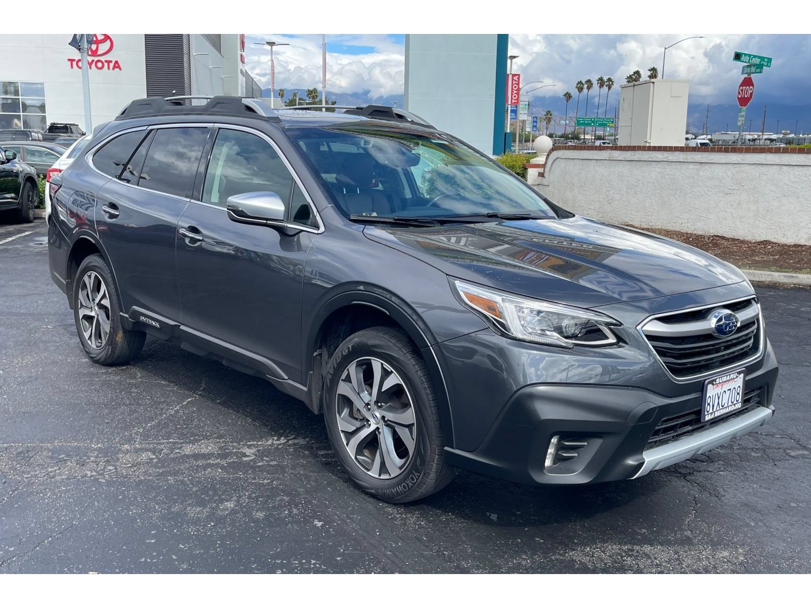 Used 2021 Subaru Outback Touring XT AWD/4WD image 8