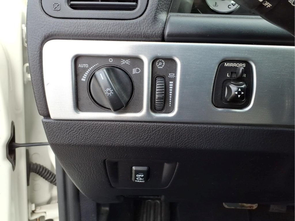 Used 2003 Ford Thunderbird RWD image 16