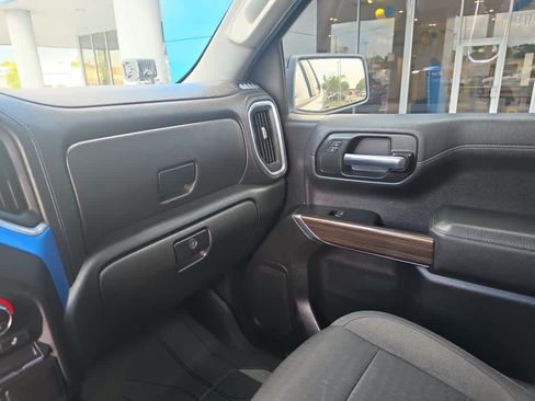 Used 2020 Chevrolet Silverado 1500 LT Trail Boss AWD/4WD image 30