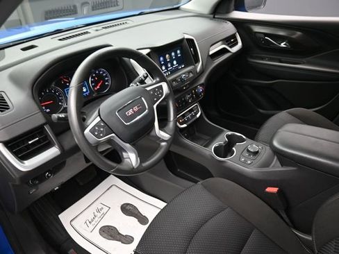 Used 2024 GMC Terrain SLE w/ Driver Convenience Package image 18