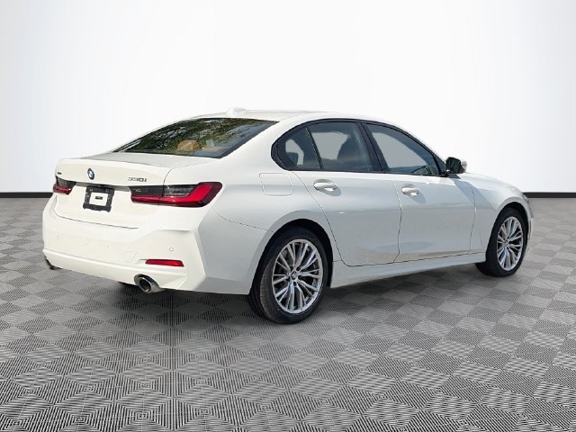 Used 2023 BMW 330i xDrive Sedan w/ Driving Assistance Package AWD/4WD image 6