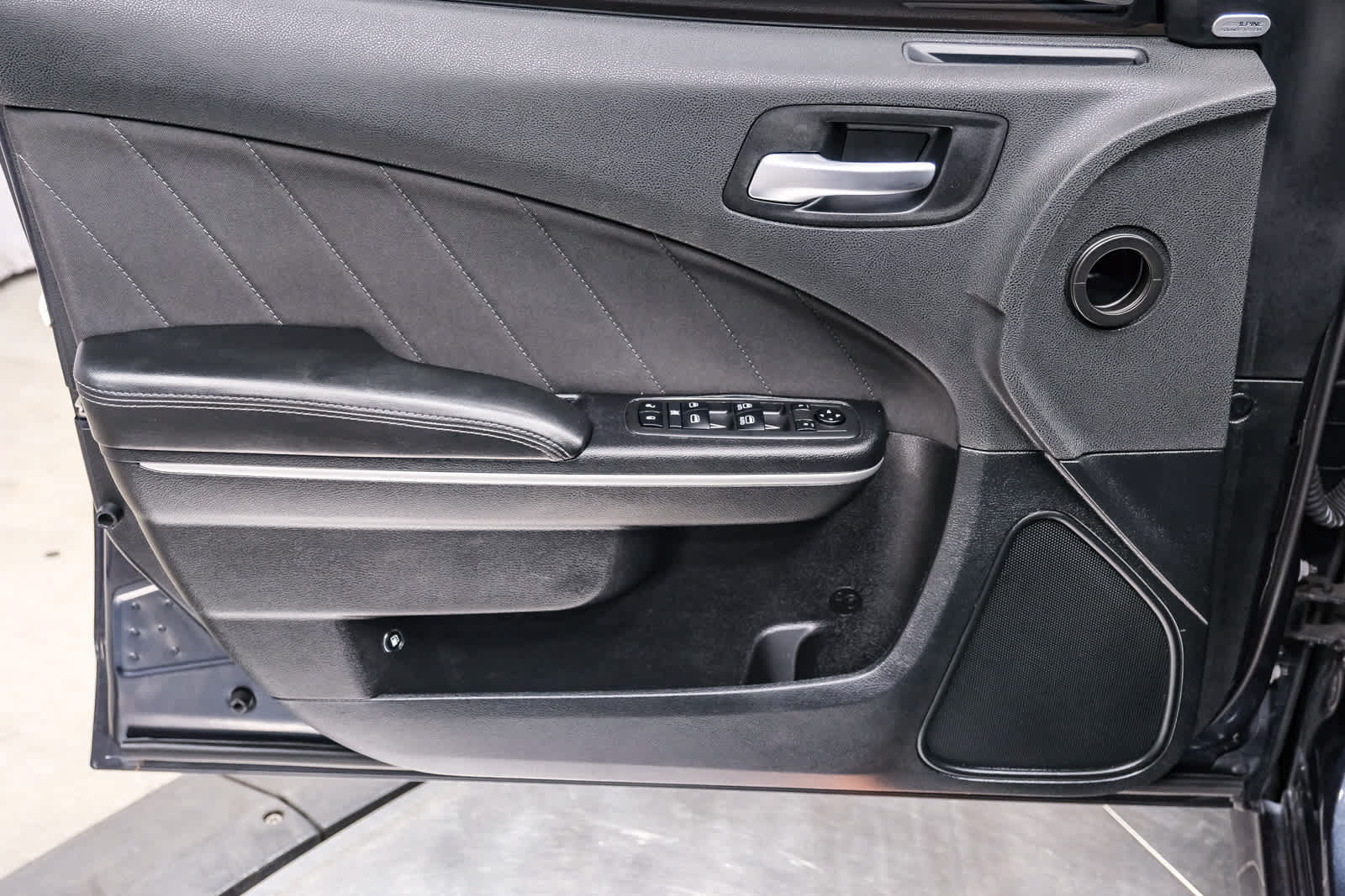 Used 2019 Dodge Charger GT RWD image 25