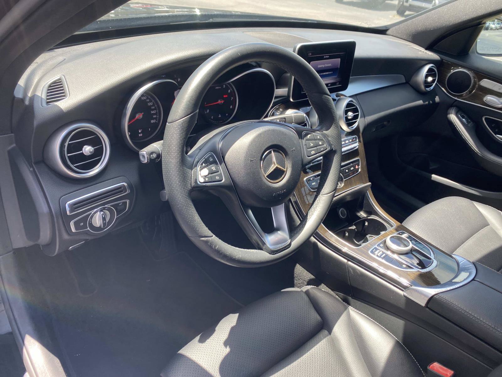 Used 2018 Mercedes-Benz C 300 Sedan image 19