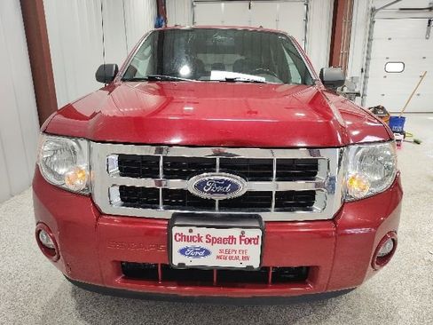 Used 2011 Ford Escape XLT w/ 202A Rapid Spec Order Code AWD/4WD image 2
