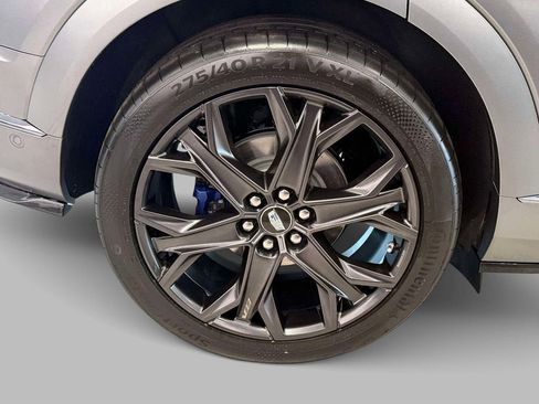 New 2026 Cadillac Optiq V w/ Magnus Launch Edition AWD/4WD image 12