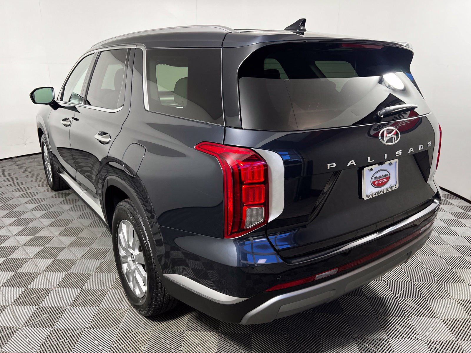 Used 2024 Hyundai Palisade SEL FWD image 7