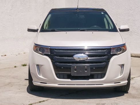 Used 2014 Ford Edge Sport w/ Driver Entry Package AWD/4WD image 2