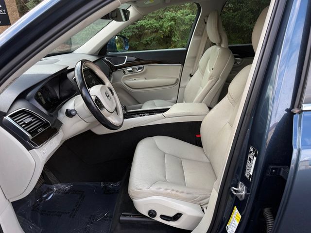 Used 2018 Volvo XC90 T6 Momentum w/ Convenience Package AWD/4WD image 6