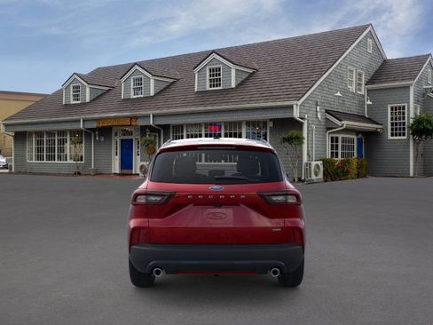 Used 2025 Ford Escape ST-Line w/ Equipment Group 301A image 5