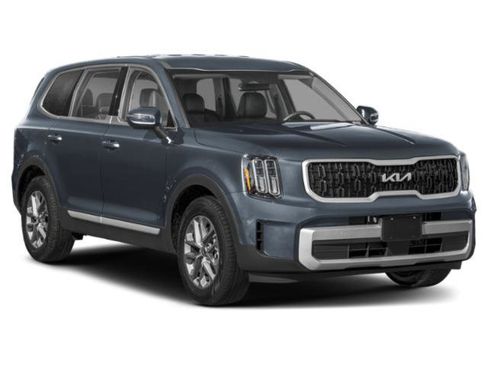 Used 2024 Kia Telluride LX FWD image 9